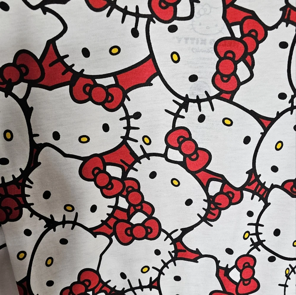 Hello Kitty crop top size Medium long sleeves. Sanrio cute Kawaii crop t… - Picture 9 of 9